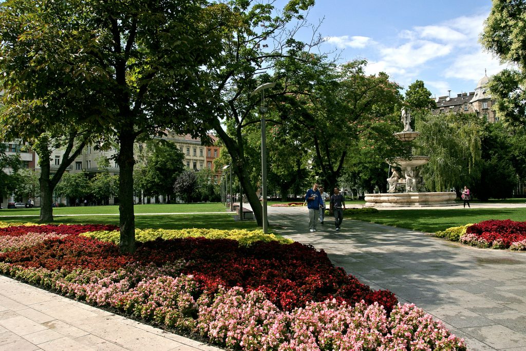 03_adc4b51b49fc307aa7f0a8b9015c51bf_132773_1849